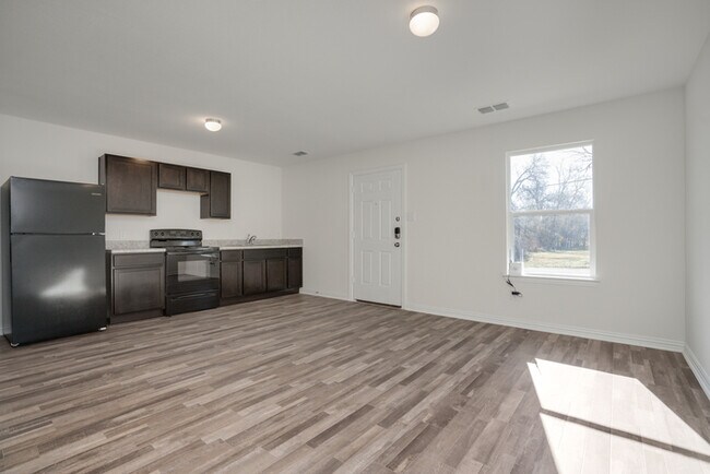 Building Photo - 608 N 18th St
