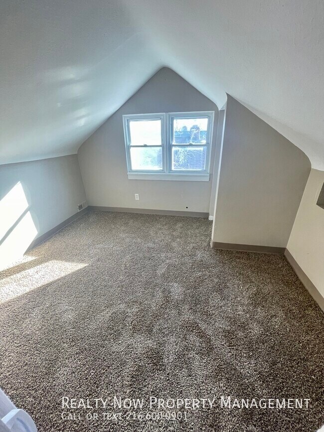 Foto del edificio - 4619 E 175th St