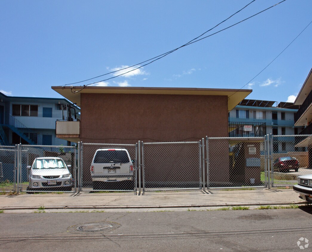 Building Photo - 94-120 Pupukahi St