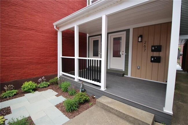 Building Photo - 267 45th St