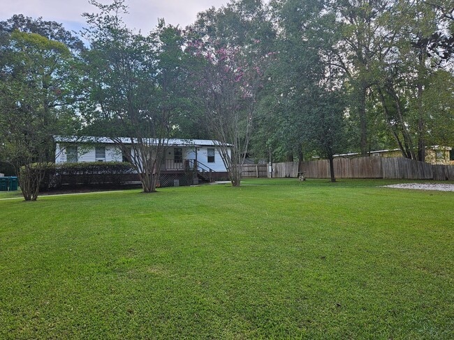 Building Photo - 14655 Lucien St