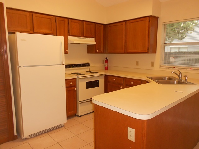 Building Photo - Sanford - 3 Bedroom, 2 Bathroom - $1,695.00