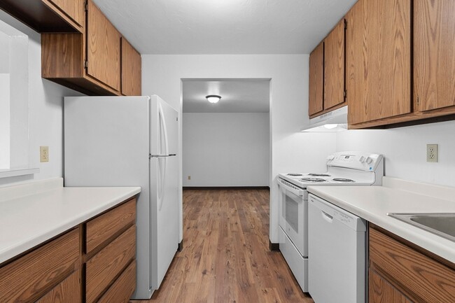 Building Photo - Wintergreen