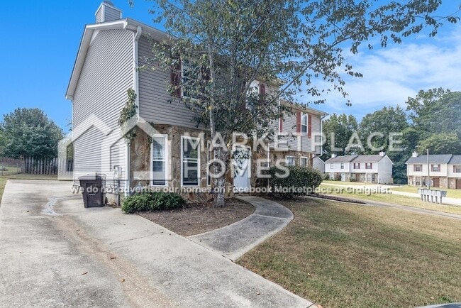Building Photo - 3559 N Hopkins Ct