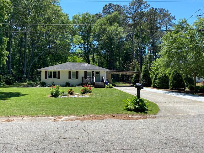 Foto del edificio - 2743 Orion Dr