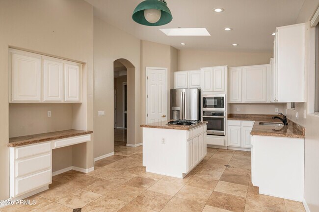 Building Photo - 9355 E Hidden Green Dr