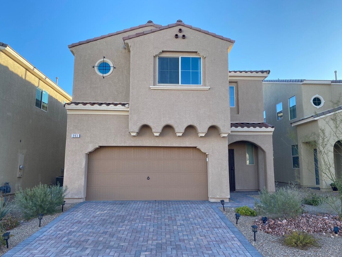 Primary Photo - Rhodes Ranch New houses