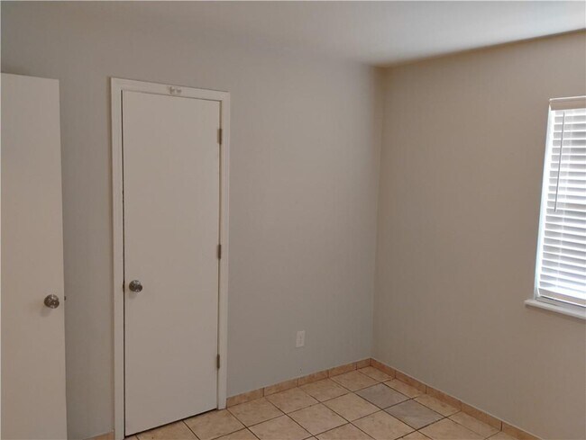 Foto del edificio - 607 SE 10th St