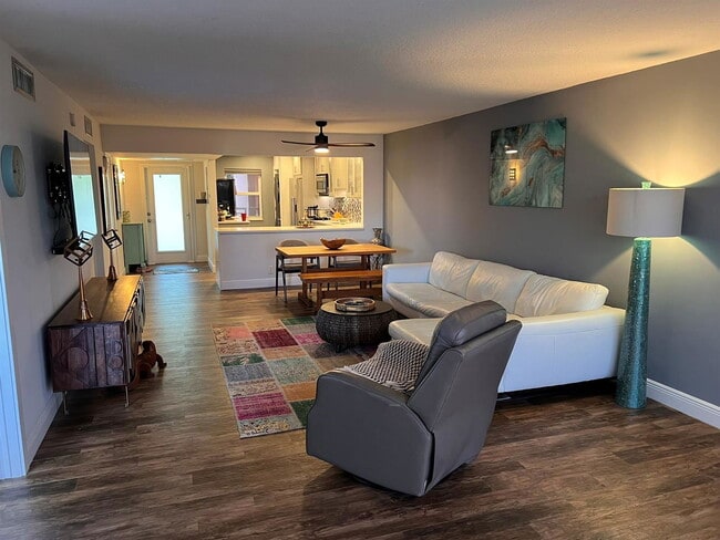 Foto del edificio - 3175 NE 48th Ct