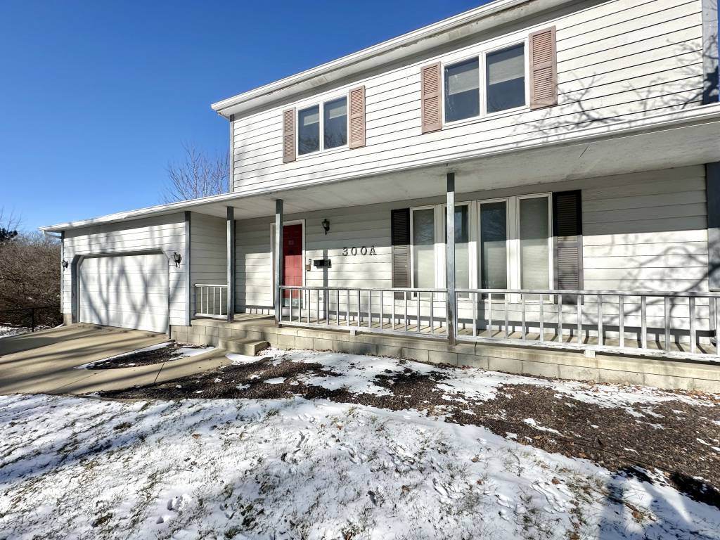 Primary Photo - 300 E Shelbourne Dr