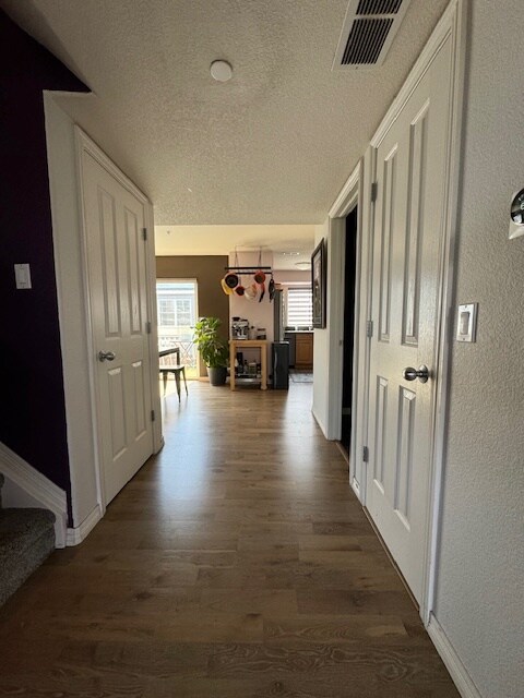 Building Photo - 1065 Laramie Blvd