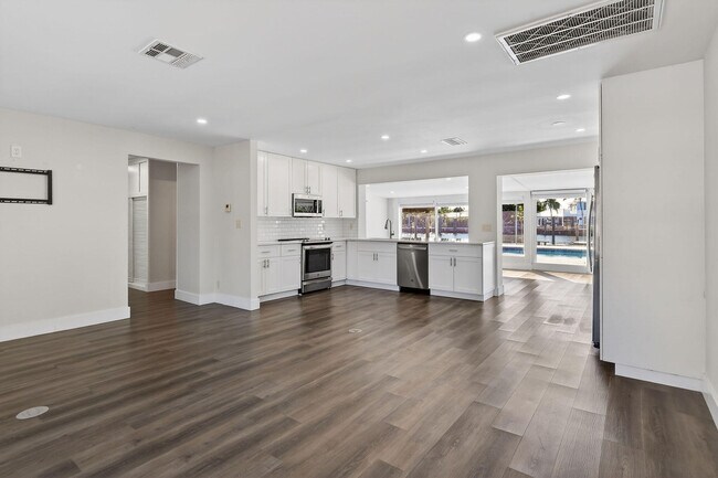 Foto del edificio - 122 Arlington Pl