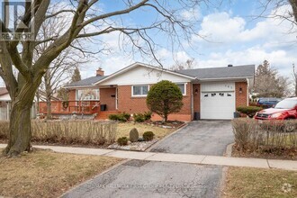 Building Photo - 165 Burcher Rd