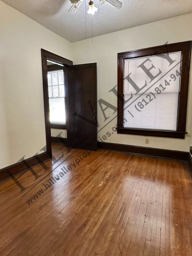 Foto del edificio - Two Bedroom Upper - All Utilities Paid