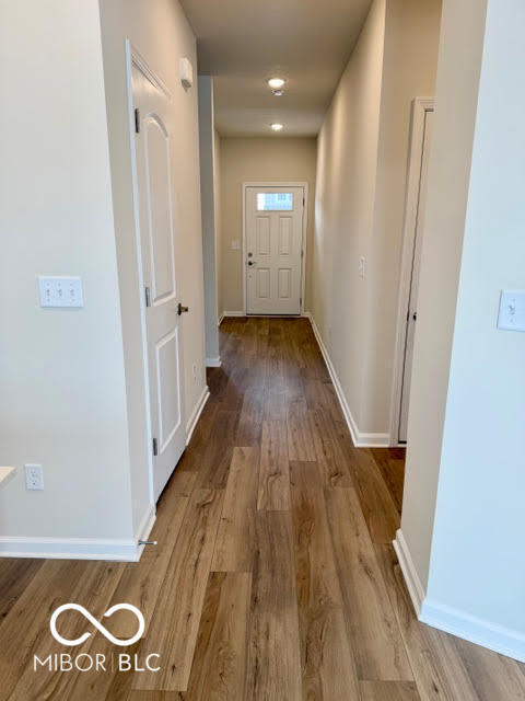 Foto del edificio - 3884 Sterling Dr