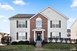 Building Photo - 724 Harbor Woods Dr #C C