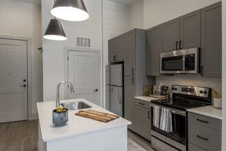 Building Photo - The Everly at Rouzan