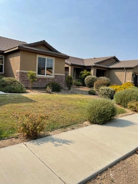 Building Photo - 2859 S Oakhurst Ct