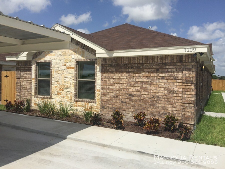 Primary Photo - Tulipan Villas Apartment