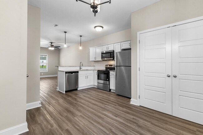 Foto del edificio - 202 Burch Rd