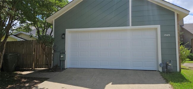 Foto del edificio - 1505 Westminster Dr