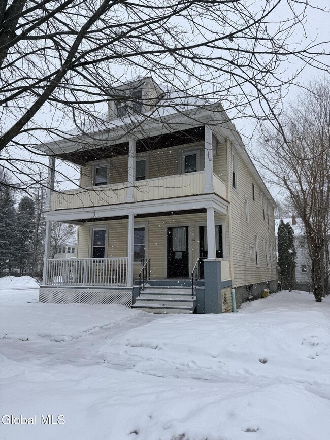 Foto del edificio - 16 Blakely Ct