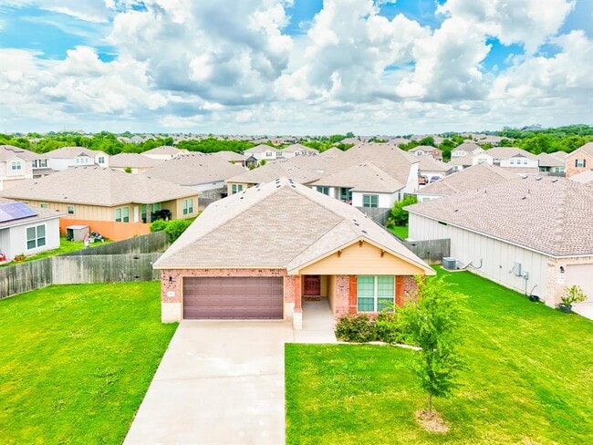 Building Photo - 717 Friar Tuck Dr
