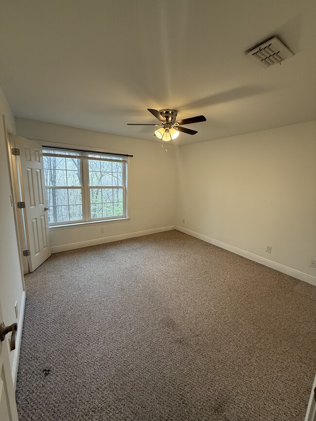 Building Photo - 7301 Santa Fe Pky