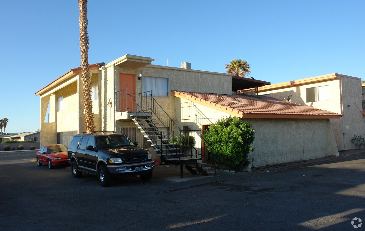 Building Photo - 4860 W Twain Ave