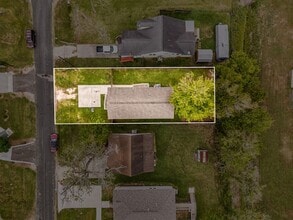 Building Photo - 805 E Mulberry Ave