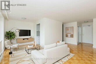 Building Photo - 2 Grandstand Pl