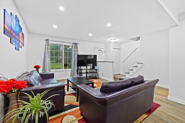 Foto del edificio - 422 Gainsborough Ct