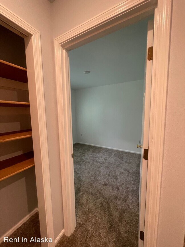 Building Photo - 3 br, 2.5 bath House - 4080 N. Grey Wolf Dr.