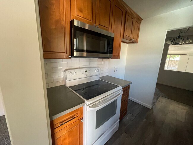 Foto del edificio - 3 Bedroom Home in Citrus Heights in a Cul ...