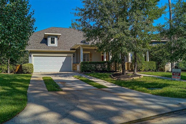 Building Photo - 18 E Tapestry Park Cir