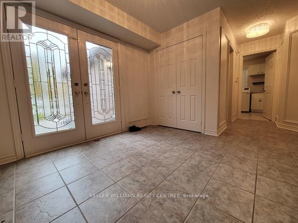 Building Photo - 19 Northview Crescent