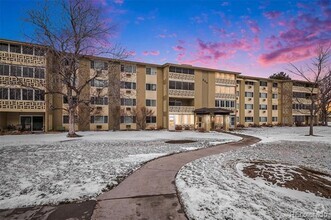 Building Photo - 680 S Alton Way