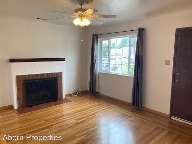 Building Photo - 3 br, 2 bath House - 1800 East San Antonio St