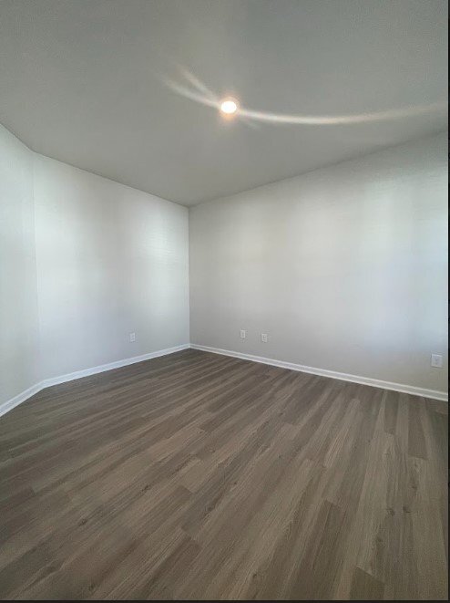 Foto del edificio - Spacious 4 Bed, 3.5 Bath Home with Nearly ...