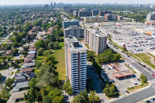 Photo aérienne - 3875 Sheppard Avenue East