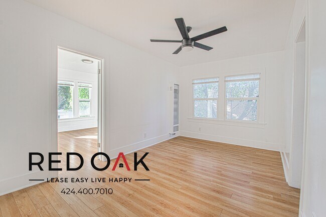 Foto del edificio - 708 N Gramercy Pl