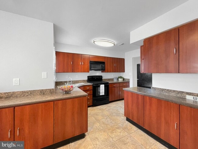 Building Photo - 512 Chanticleer
