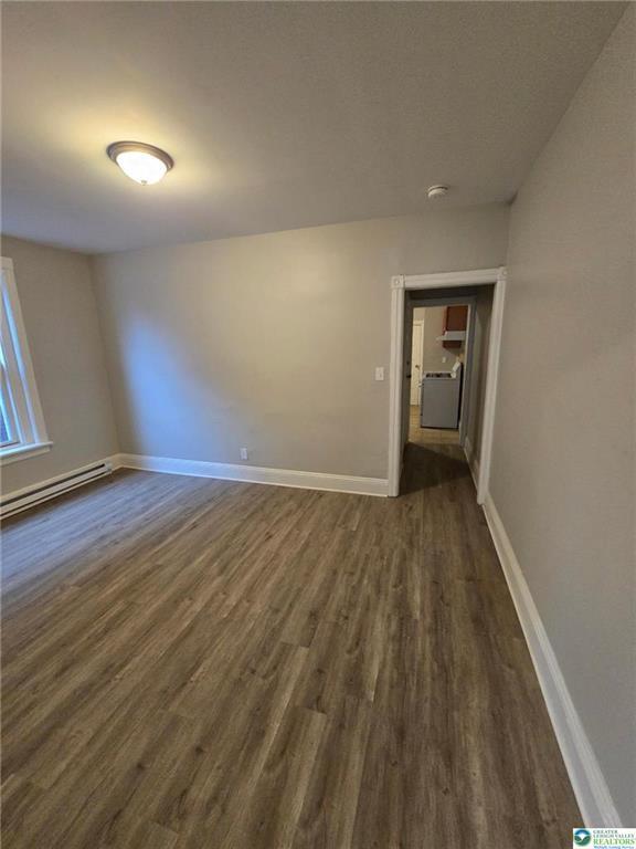 Foto del edificio - 1288 E 4th St