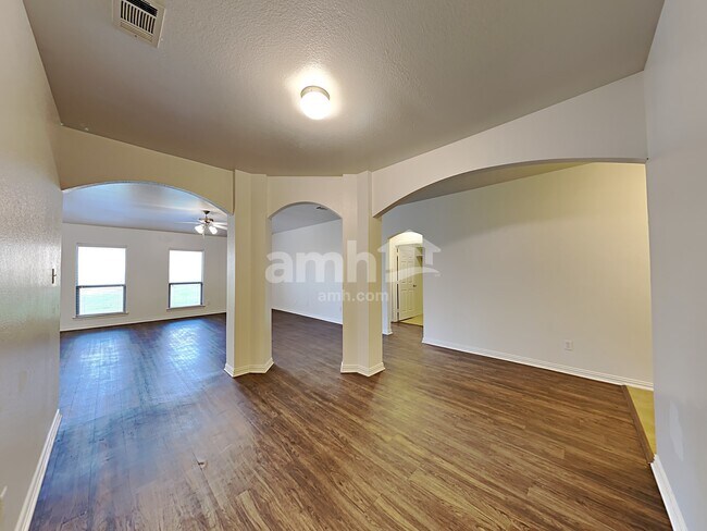 Building Photo - 1308 Canyon Creek Road
