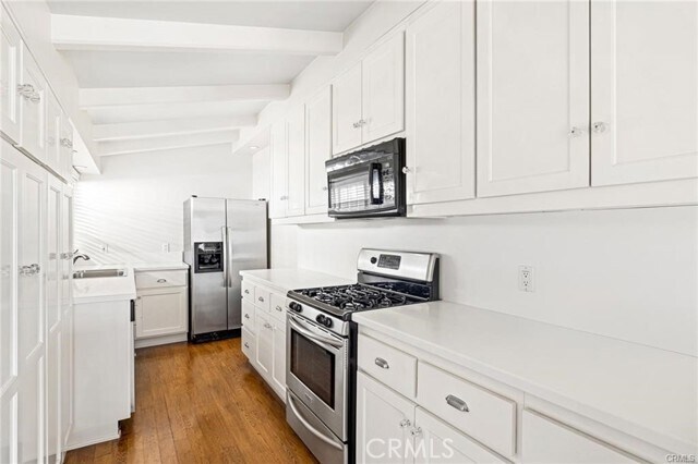 Building Photo - 600 Poinsettia Ave