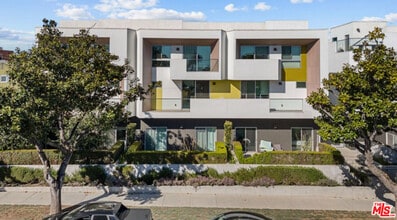 Building Photo - 1433 14th St