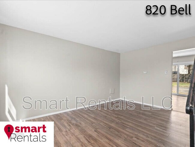 Foto del edificio - 820 Bell Ave