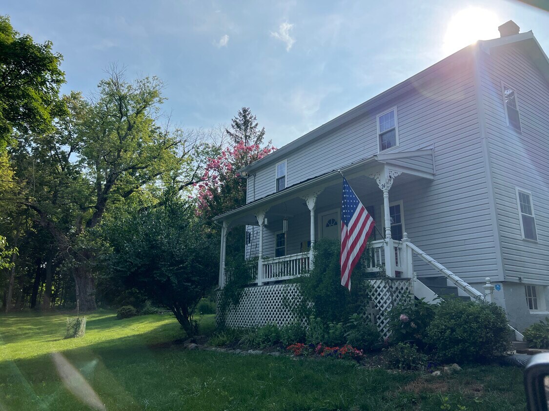 24 Timber Ln, Harpers Ferry, WV 25425 House Rental in Harpers Ferry