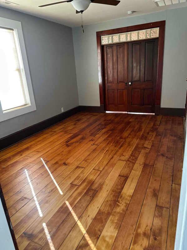 Foto del edificio - 489 Almond St