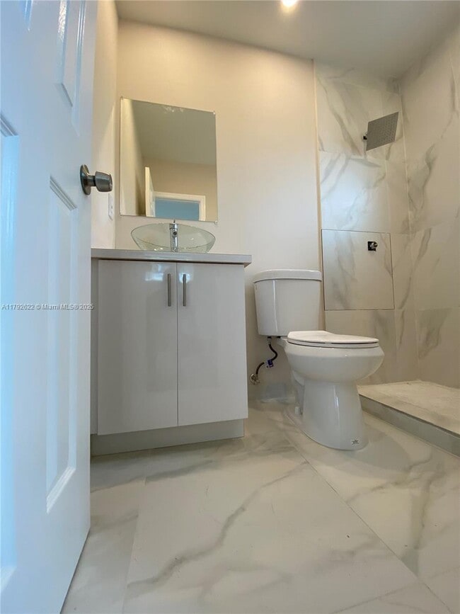 Foto del edificio - 1170 NW 58th St